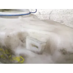Réservoir lave-glace...