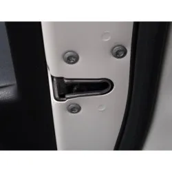 Serrure de porte avant...