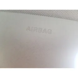 Airbag rideau avant gauche...