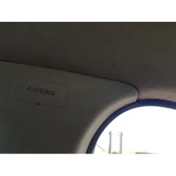 Airbag rideau avant gauche...